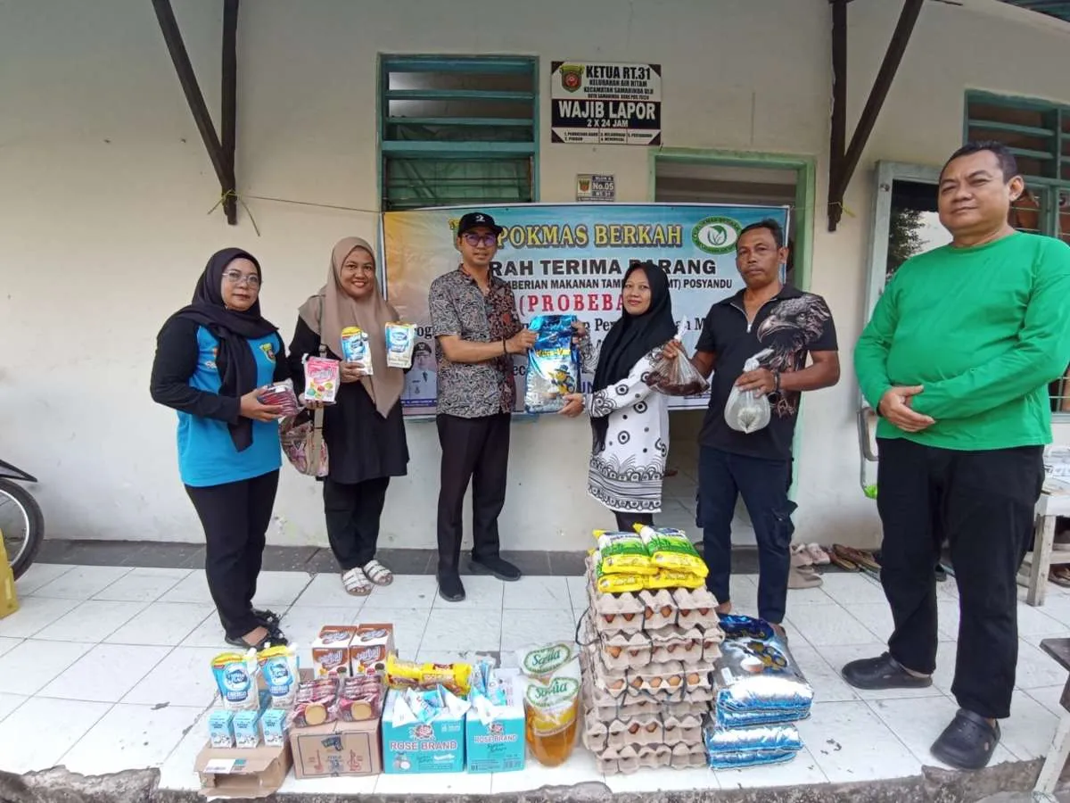 Pokmas Berkah Salurkan Paket Sembako, Perlengkapan Sekolah, dan PMT Posyandu untuk Warga RT 31, 32, 34, dan 35