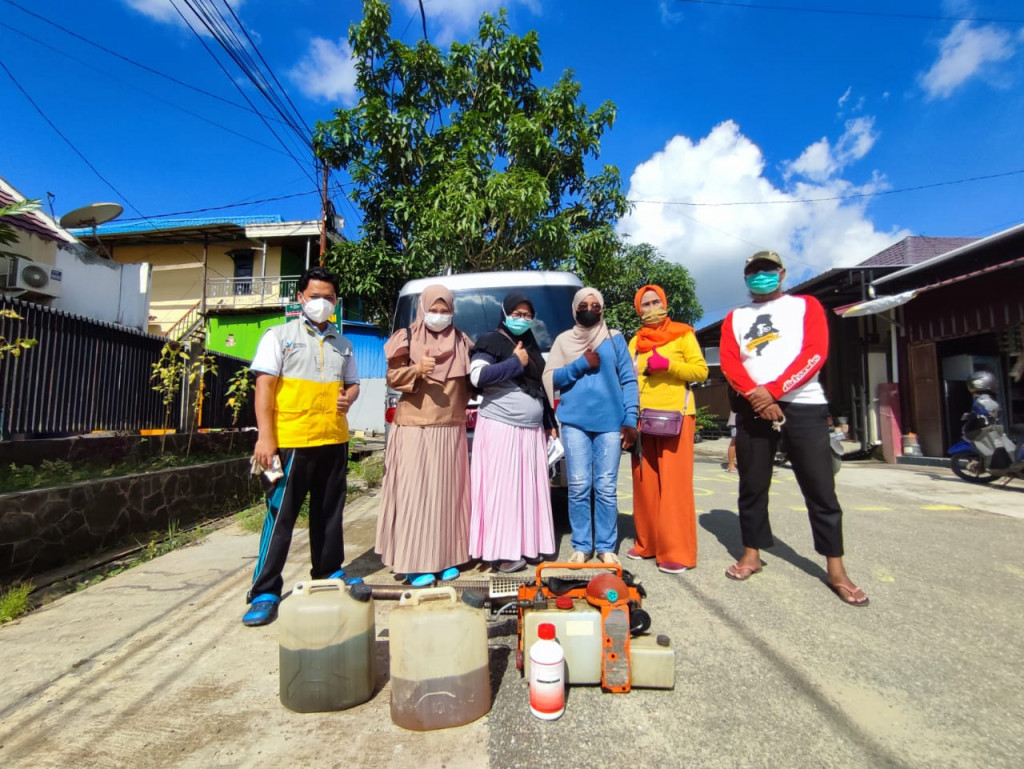 Lanjutan Fogging Pencegahan DBD Di Lingkungan Kelurahan Air Putih