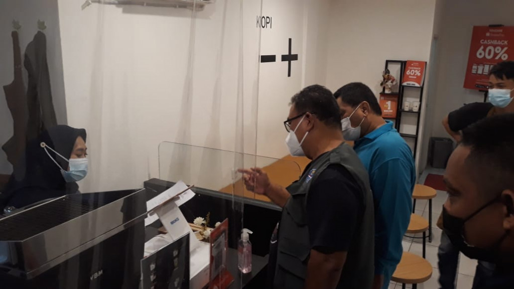 SATGAS COVID 19 KELURAHAN BANDARA HIMBAU WARGA