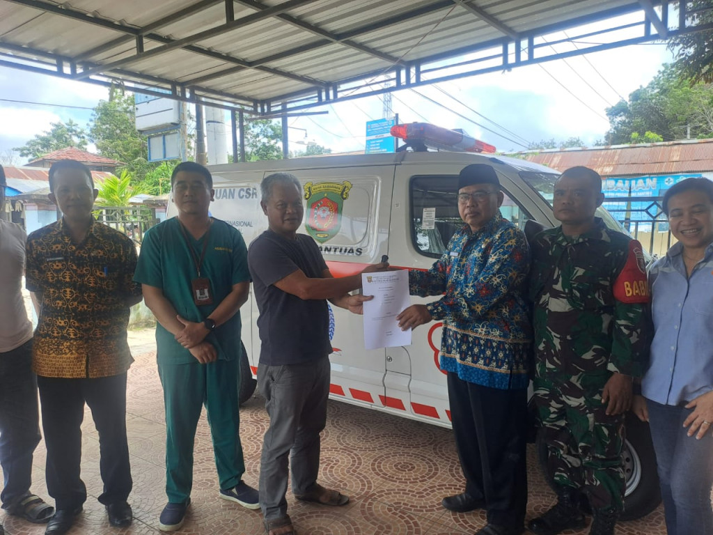 Bantuan Mobil Ambulance dari PT. IPC International Prima Coal di Kelurahan Bantuas Kecamtan Palaran