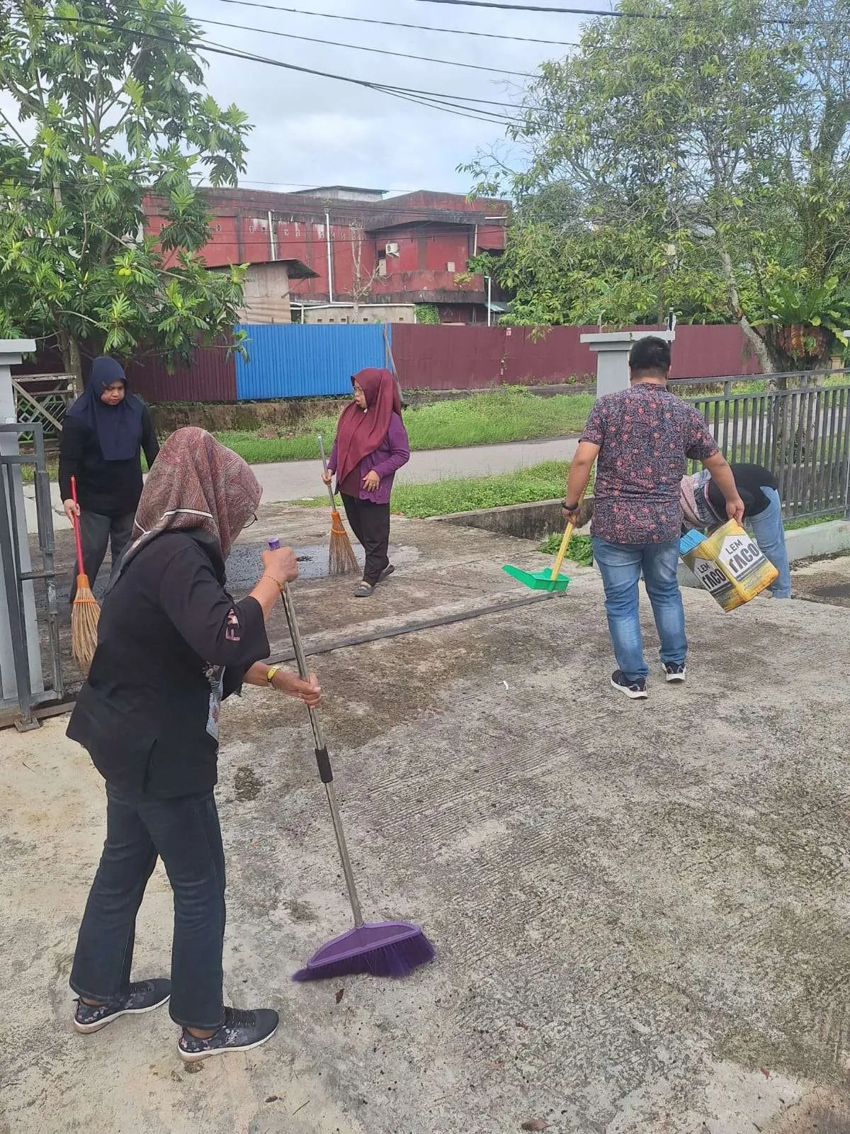 Gerakan Indonesia Asri Kelurahan Baqa