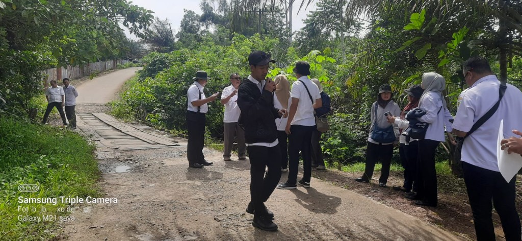 Peninjauan Perbaikan jembatan RT 04 Dan Rt.05 di jalan budaya pampang