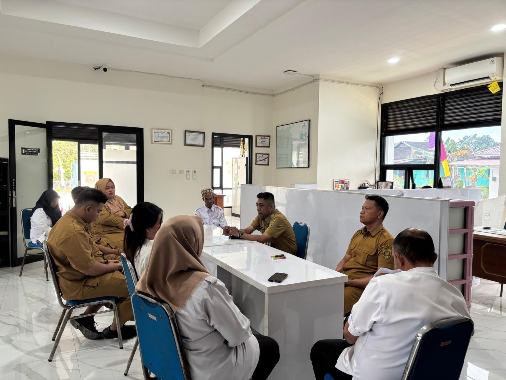 Rapat staf kelurahan budaya pampang