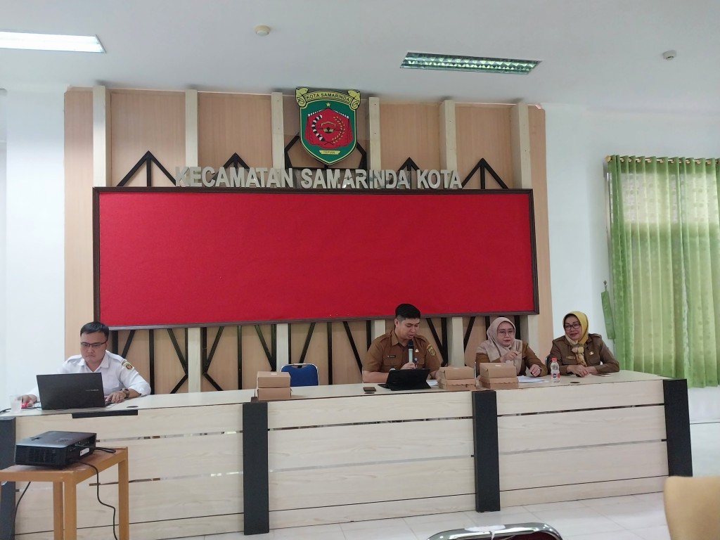 Rapat Evaluasi Pencapaian Kinerja dan Keuangan E-Tepian Kecamatan Samarinda Kota Tahun 2024