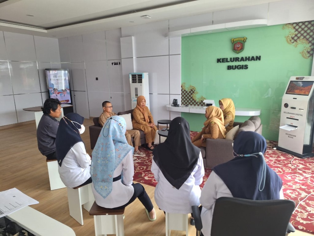 Rapat Staf Kelurahan Bugis