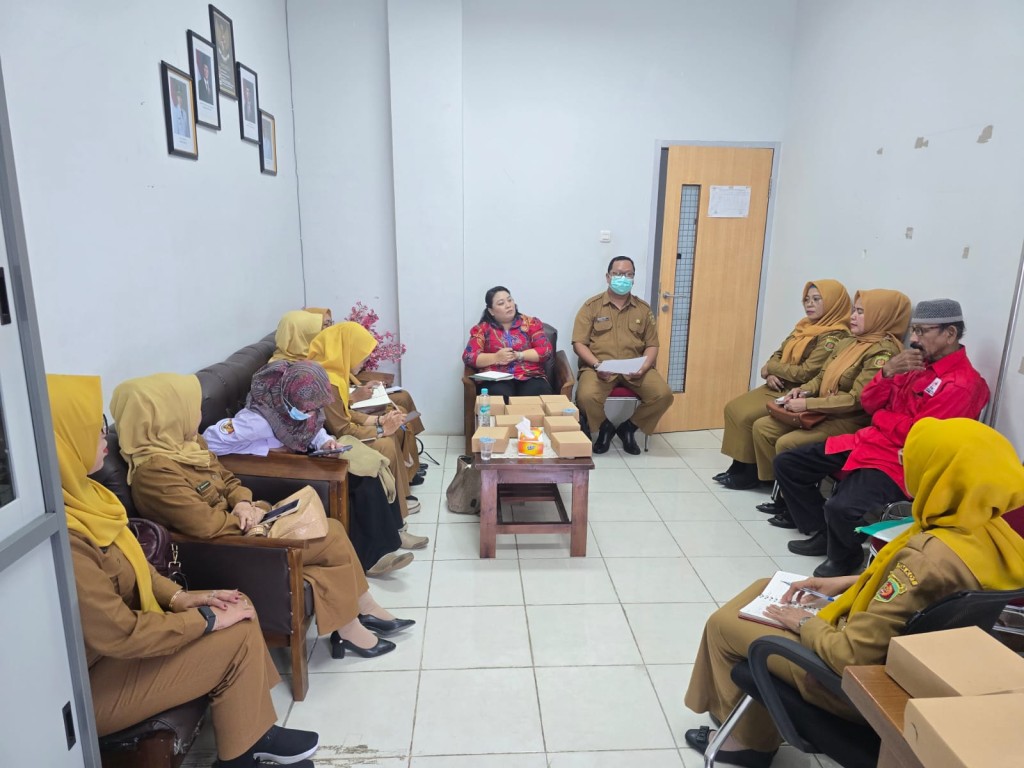 Kelurahan Bugis Hadiri Rapat Persiapan Pembinaan UKS/M Tahun 2025 di Kecamatan Samarinda Kota