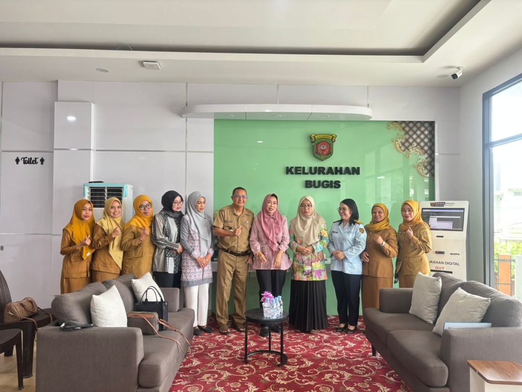 Silaturahmi Pengurus Sosial dan Posyandu Korem ke Kelurahan Bugis