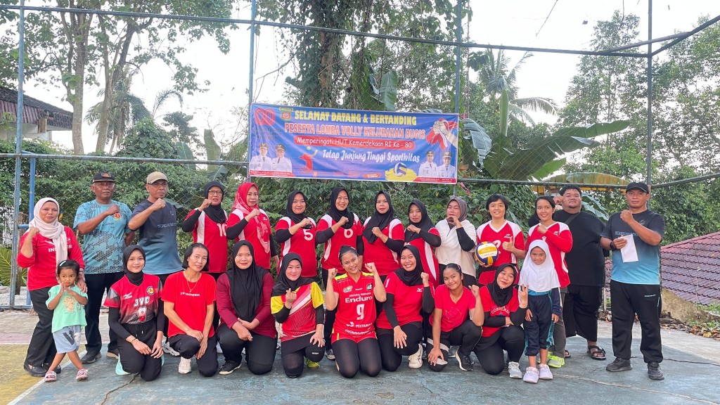 Kelurahan Bugis Rayakan Kemerdekaan dengan Lomba Voli dan Karaoke