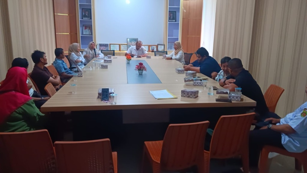 Kelurahan Bugis Gelar Rapat Koordinasi dan Evaluasi Kegiatan Tahun 2025