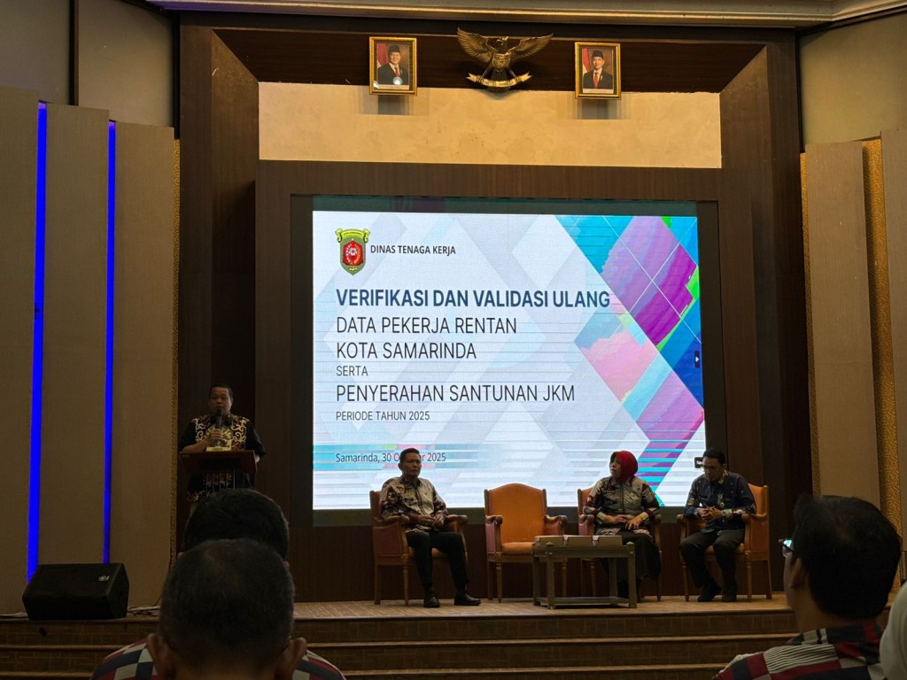 Kelurahan Bugis Hadiri Rapat Verifikasi dan Santunan Pekerja Rentan Kota Samarinda