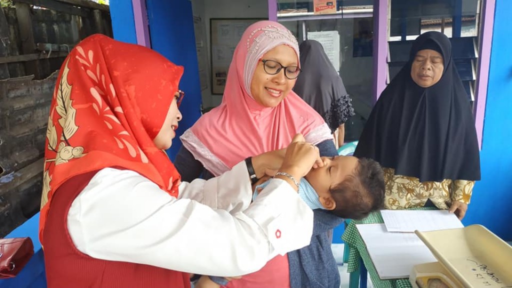 Kunjungan Lurah Dadi Mulya beserta Ibu ke Posyandu LILI