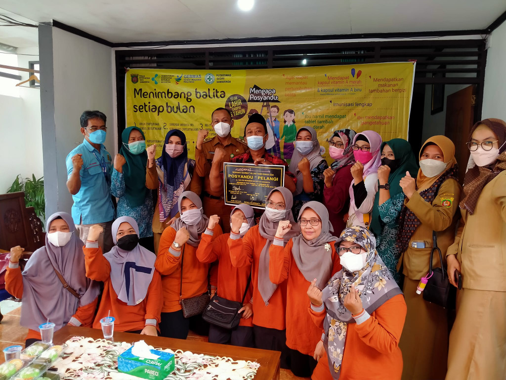 Lurah Hadiri Launching Posyandu Pelangi