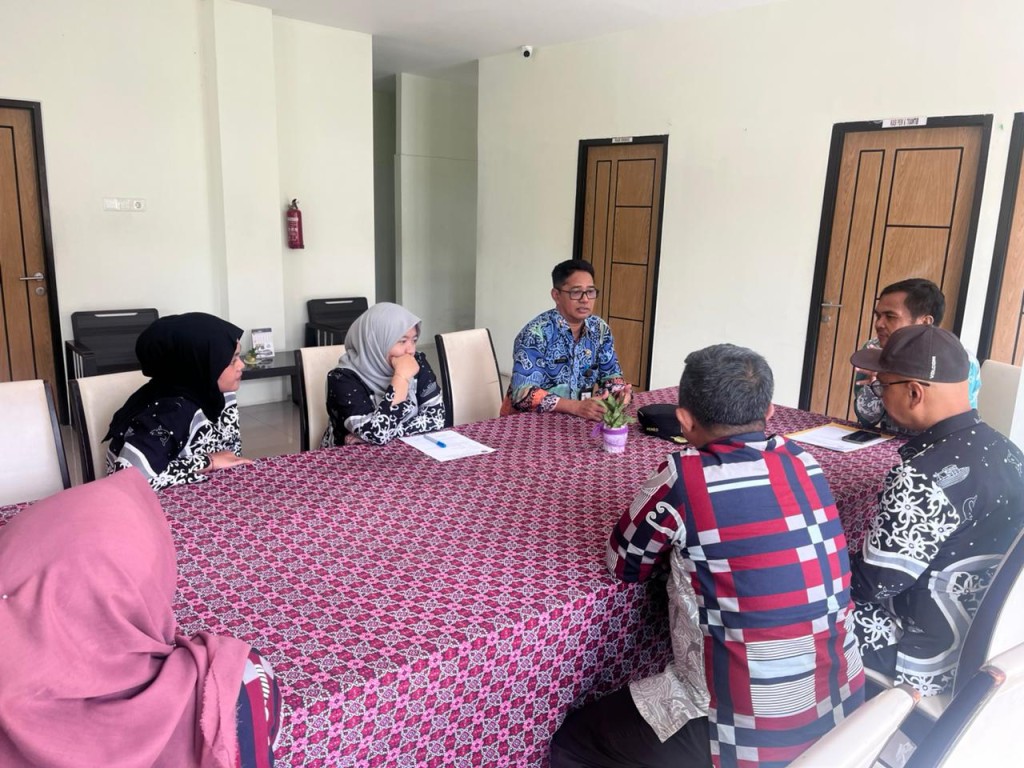 LURAH BARU DADI MULYA LAKUKAN KUNJUNGAN PERDANA: TEGASKAN KOMITMEN PELAYANAN PUBLIK YANG LEBIH DEKAT DENGAN MASYARAKAT