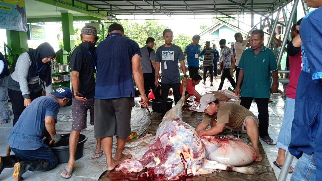 Kegiatan Qurban Bersama Warga Perum Bukit Pinang Bahari