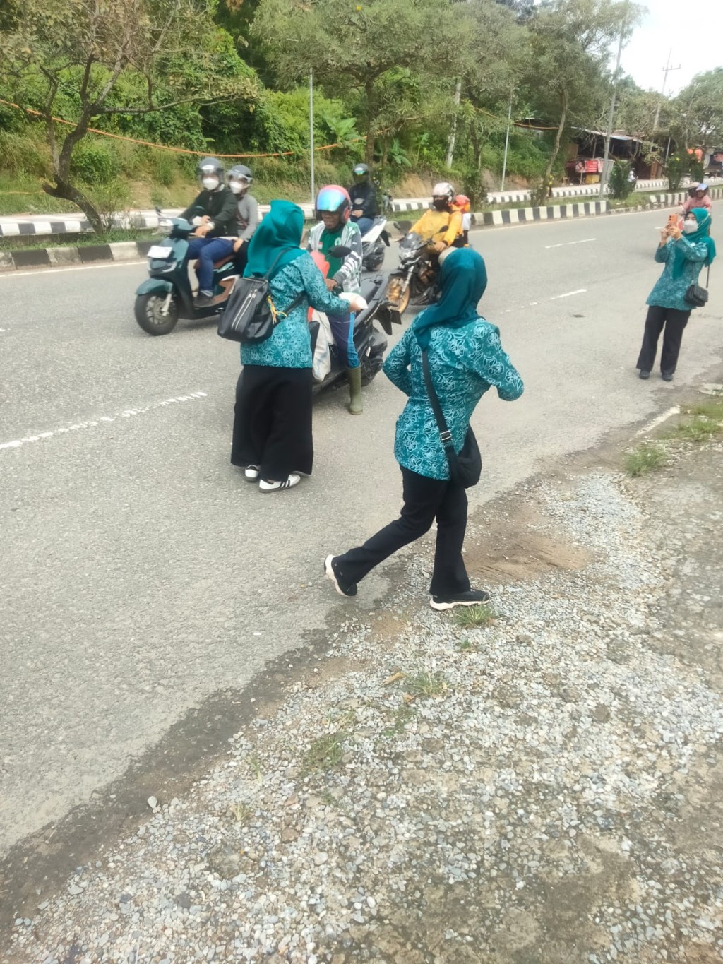 Berbagi Ta'jil PKK