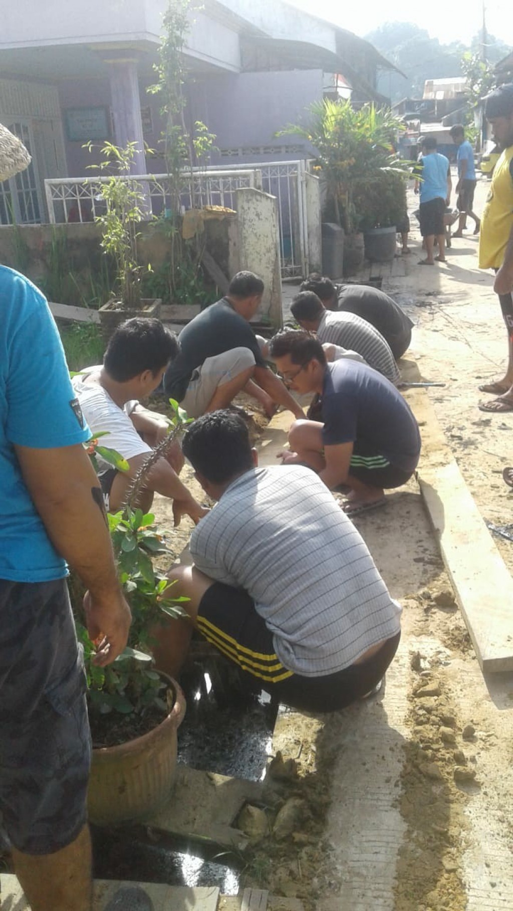 Kerja Bakti RT 18 Kelurahan Harapan Baru