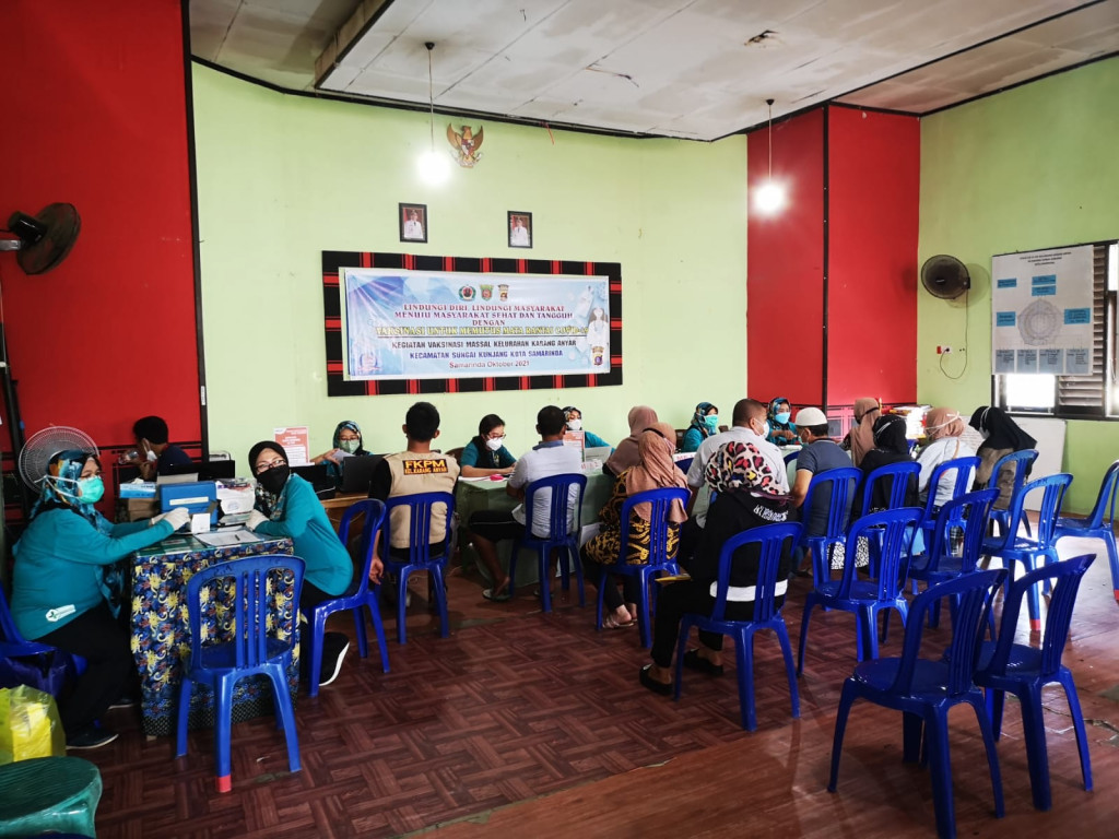Kegiatan Vaksinasi Massal Kelurahan Karang Anyar