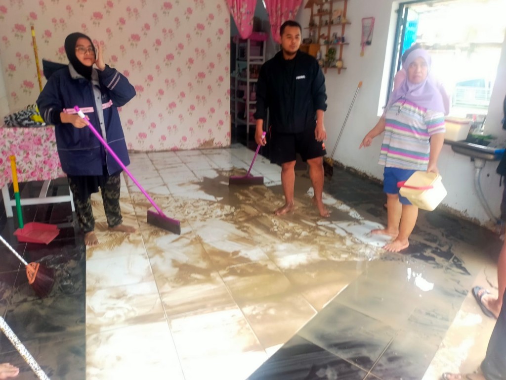 Curah Hujan Tinggi