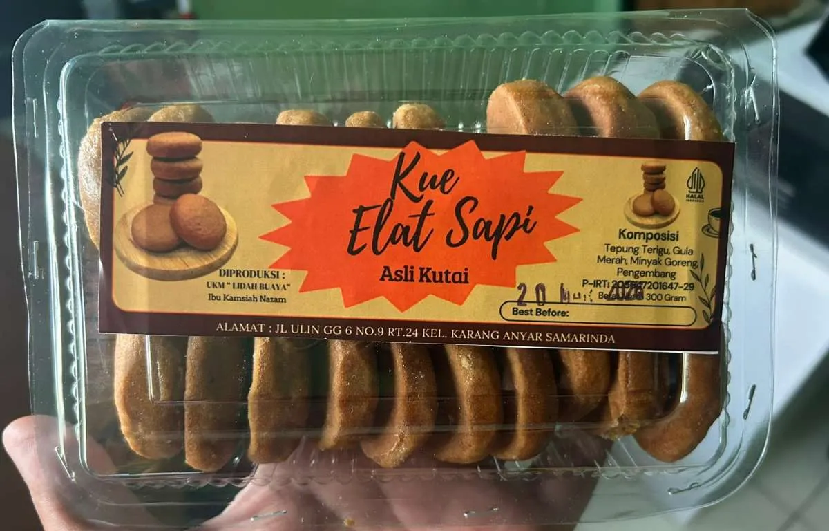 UMKM “Lidah Buaya” RT.024 Karang Anyar Hadirkan Kue Elat Sapi Asli Kutai