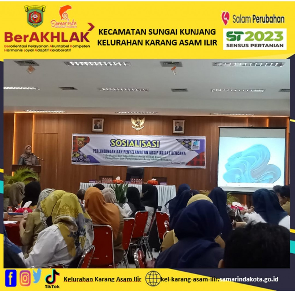 Pelaksana Kelurahan mengikuti Sosialisasi Kearsipan di Aula Dinas Perpustakaan dan Kearsipan Kota Samarinda