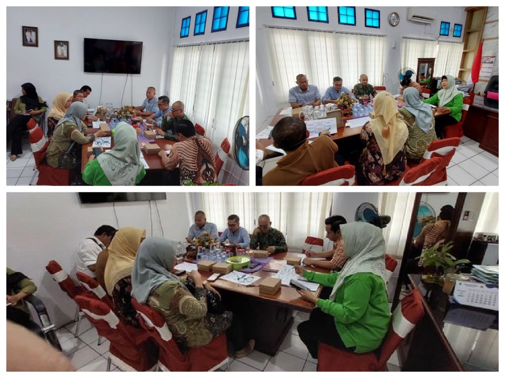 Rapat Koordinasi bersama Camat, Sekretaris Camat, Kasubag Keuangan dan Program, Lurah Se Kecamatan Sungai Kunjang