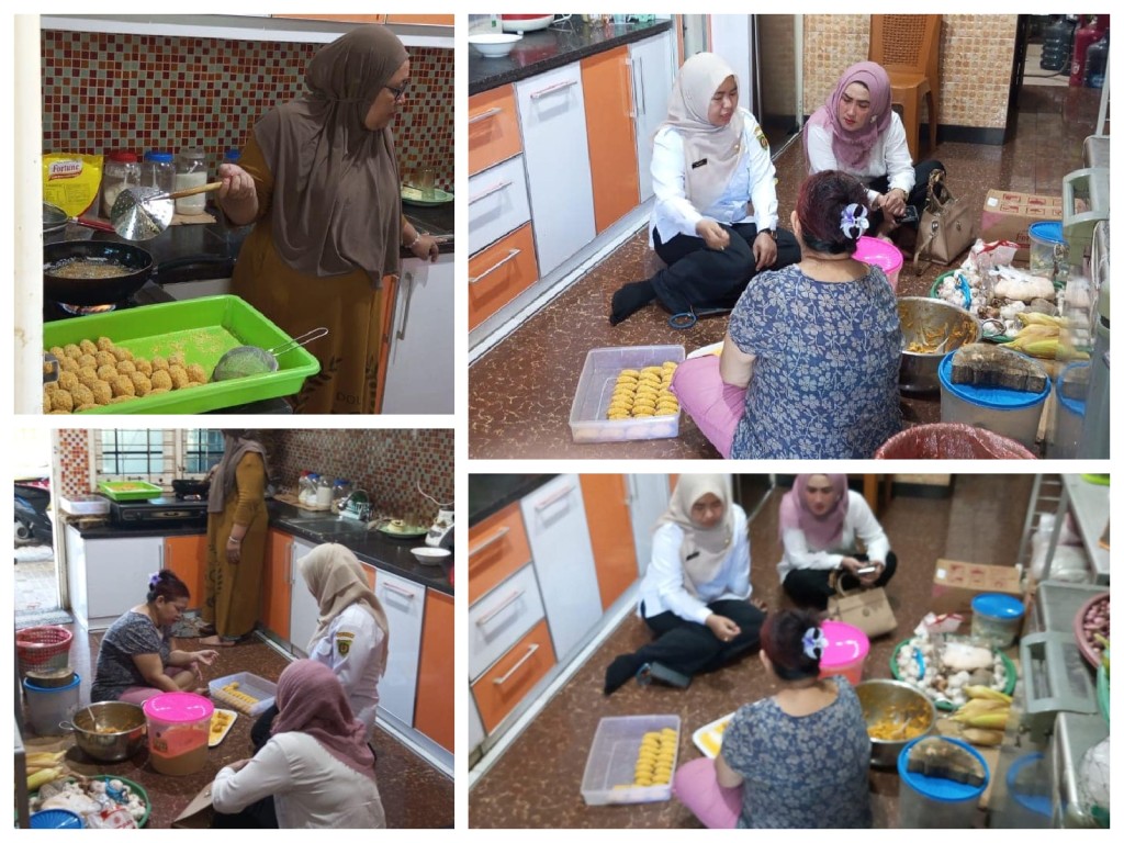 Kunjungan ke Dapur PMT