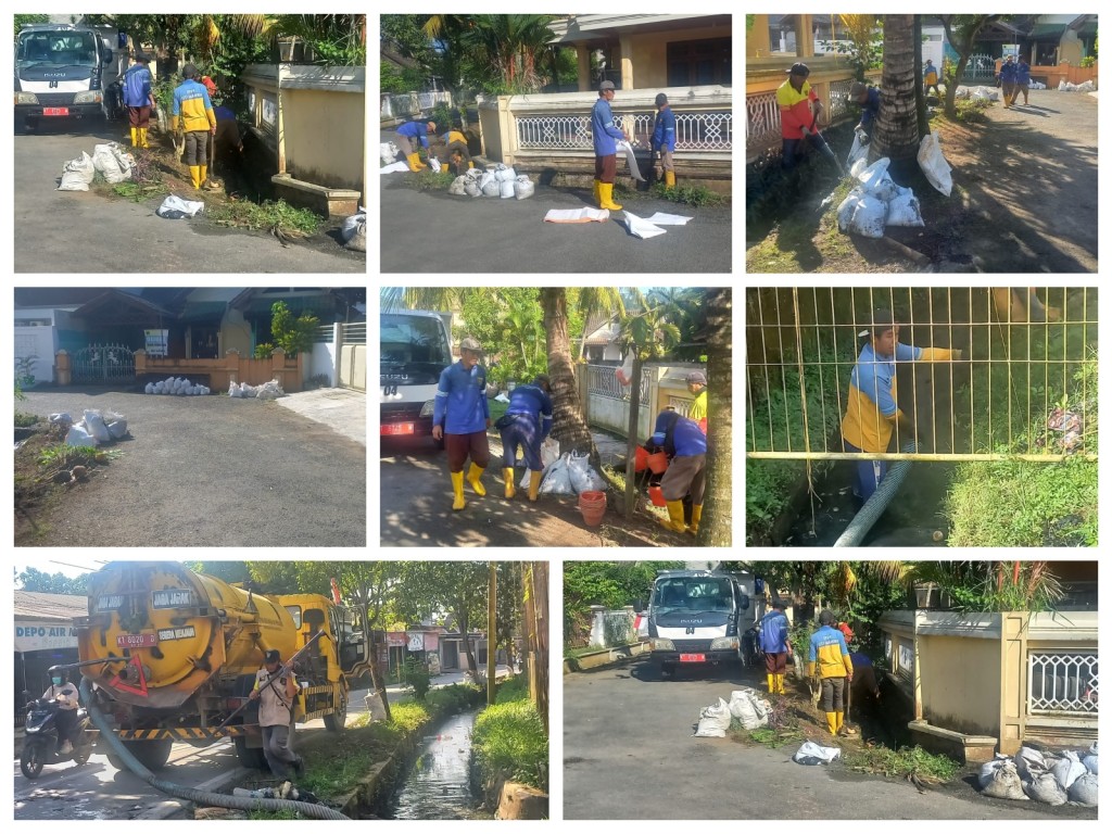 kegiatan angkat sampah lumpur