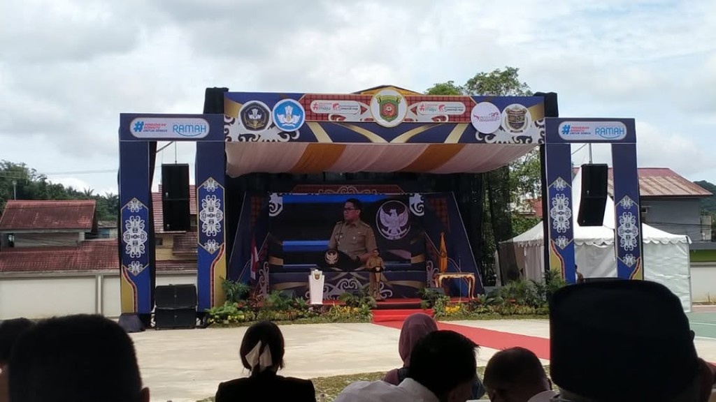 Lurah Karang Asam Ilir menghadiri Peresmian Sekolah Terpadu Kota Samarinda