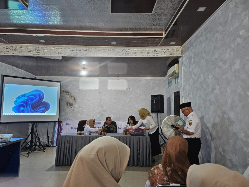 Pengenalan IBangga Indeks Ketahanan Keluarga bertempat di Aula Dinas Pengendalian Penduduk dan Keluarga Berencana Kota Samarinda