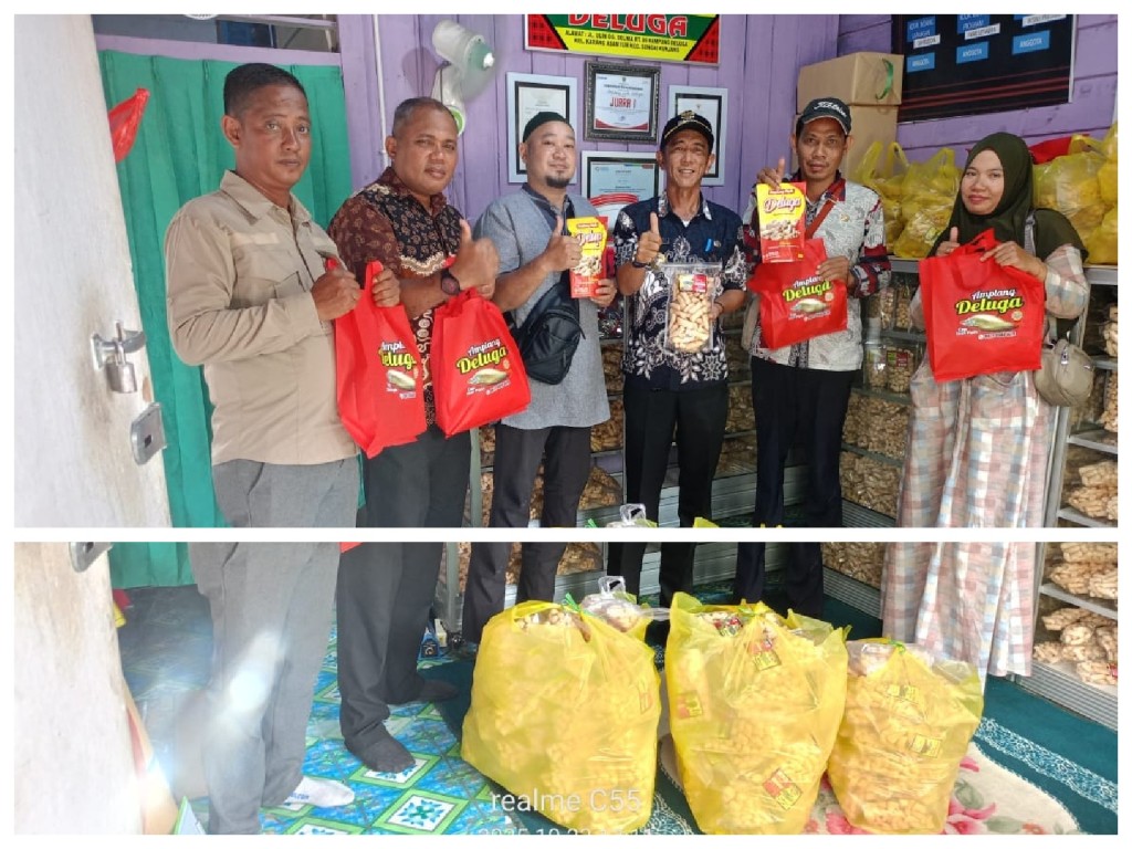 Kunjungan Lurah Karang Asam Ilir bersama Kasi Ekobang dan LH Kekurahan ke UMKM Amplang Pipih Deluga