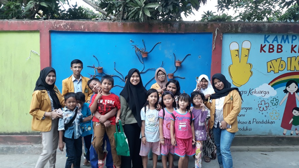 Bimbingan Belajar Bersama Kelompok KKN 45 di Kelurahan Karang Asam Ulu