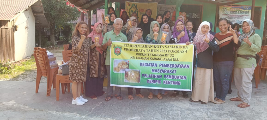 KEGIATAN PEMBERDAYAAN MASYARAKAT RT 32 PELATIHAN PEMBUATAN KERIPIK KENTANG