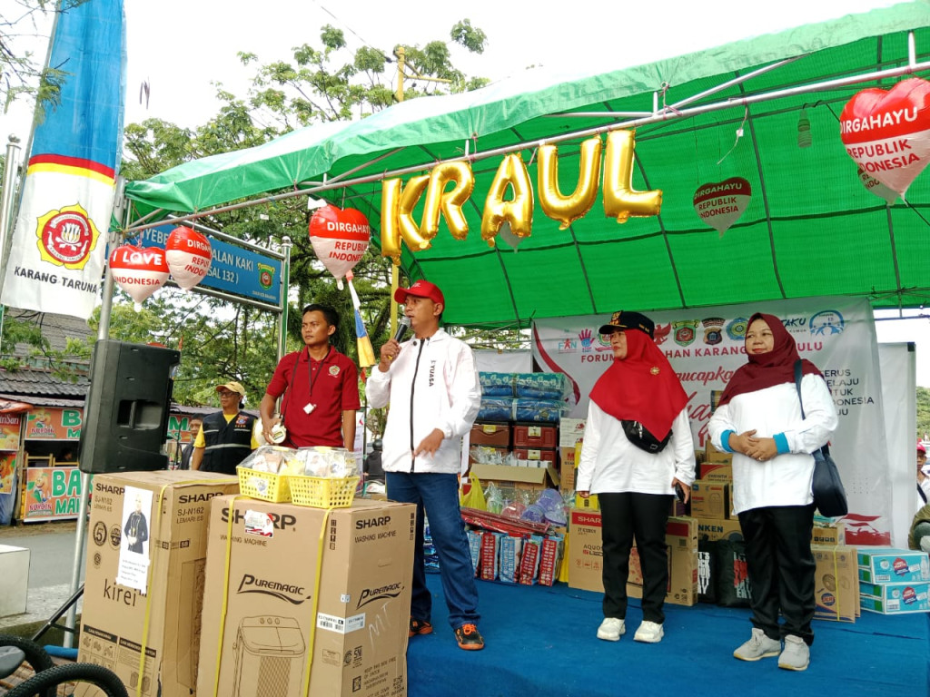 Jalan Santai dan Senam Sehat Kelurahan Karang Asam Ulu