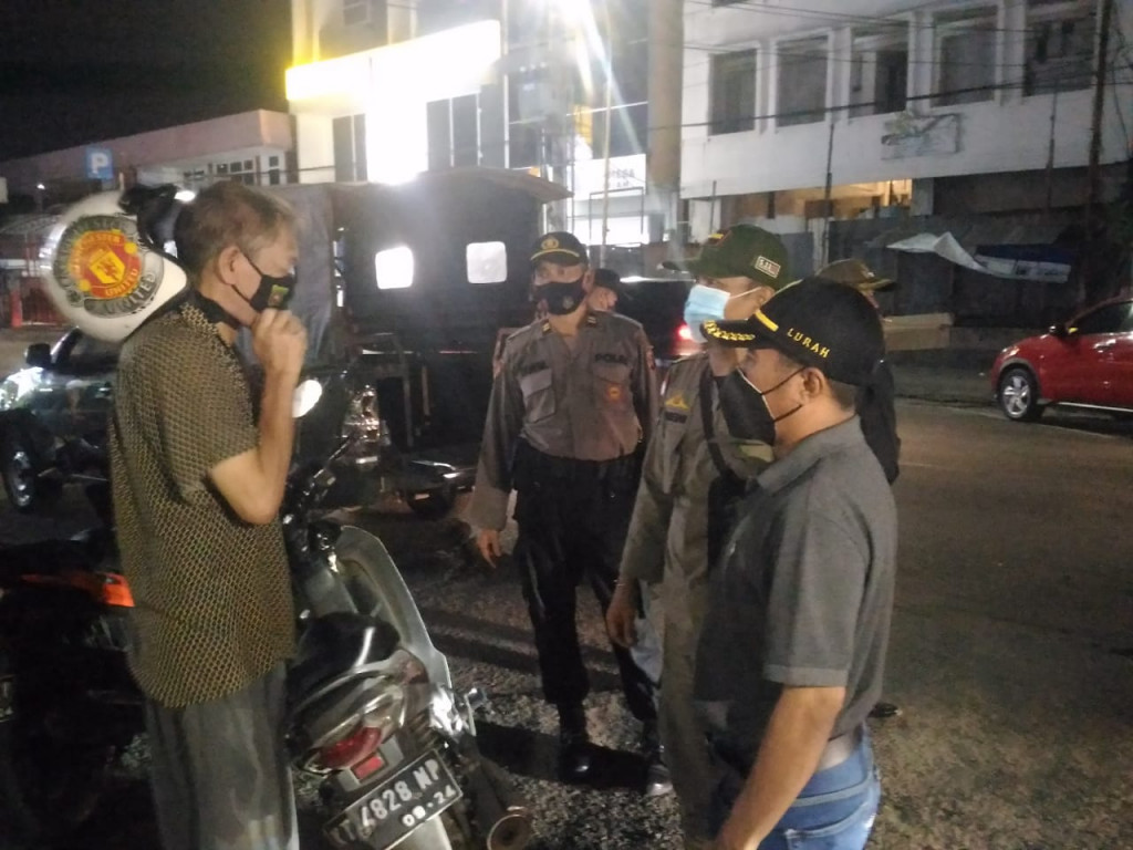 Monitoring Prokes Bersama Tim Gabungan Satgas Covid 19 Kecamatan Samarinda Kota, TNI, Polri dan Satpol PP