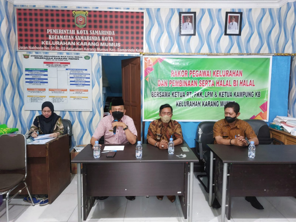 RAKOR PEGAWAI KELURAHAN DAN PEMBINAAN SERTA HALAL BI HALAL BERSAMA KETUA RT, PKK, LPM & KETUA KAMPUNG KB KELURAHAN KARANG MUMUS
