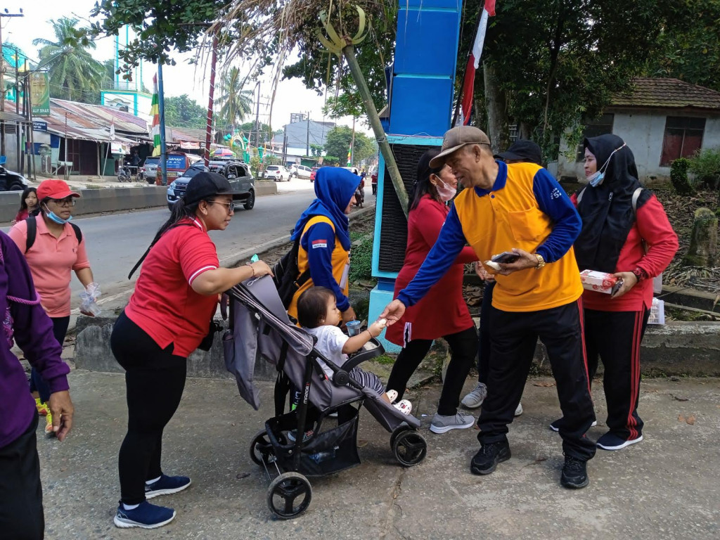 Gerak Jalan Santai HUT Lempake ke 52