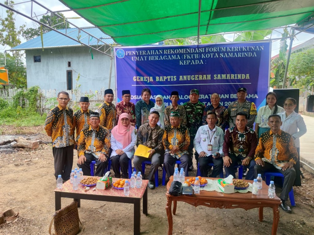 Penyerahan rekomendasi FKUB umat beragama