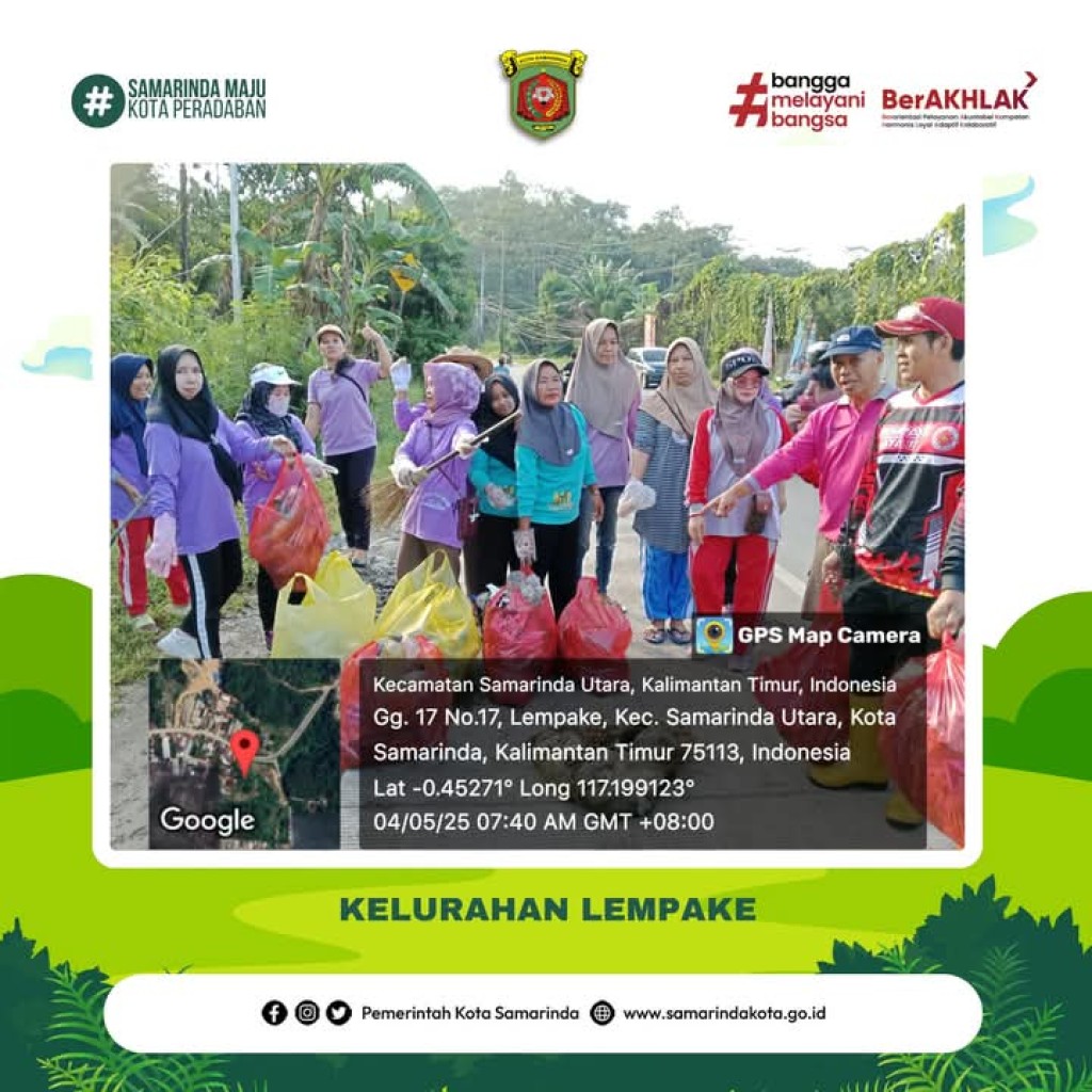 Gotong Royong Massal Membersihkan Lingkungan dan Memungut Sampah