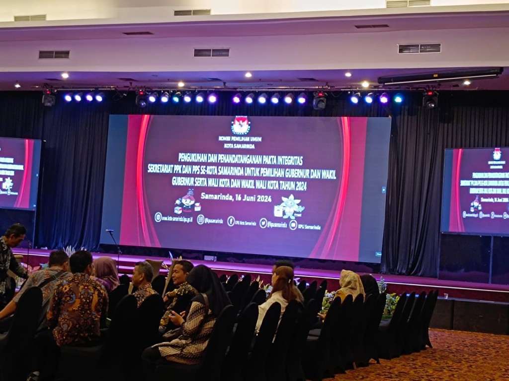 Pengukuhan dan Penanda Tantangan Pakta Integritas Sekretariat PPK