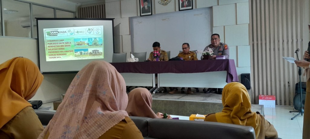DISEMINASI DAN PUBLIKASI DATA GIZI KESEHATAN IBU DAN ANAK WIL.KERJA SEKECAMATAN S.KUNJANG 2024