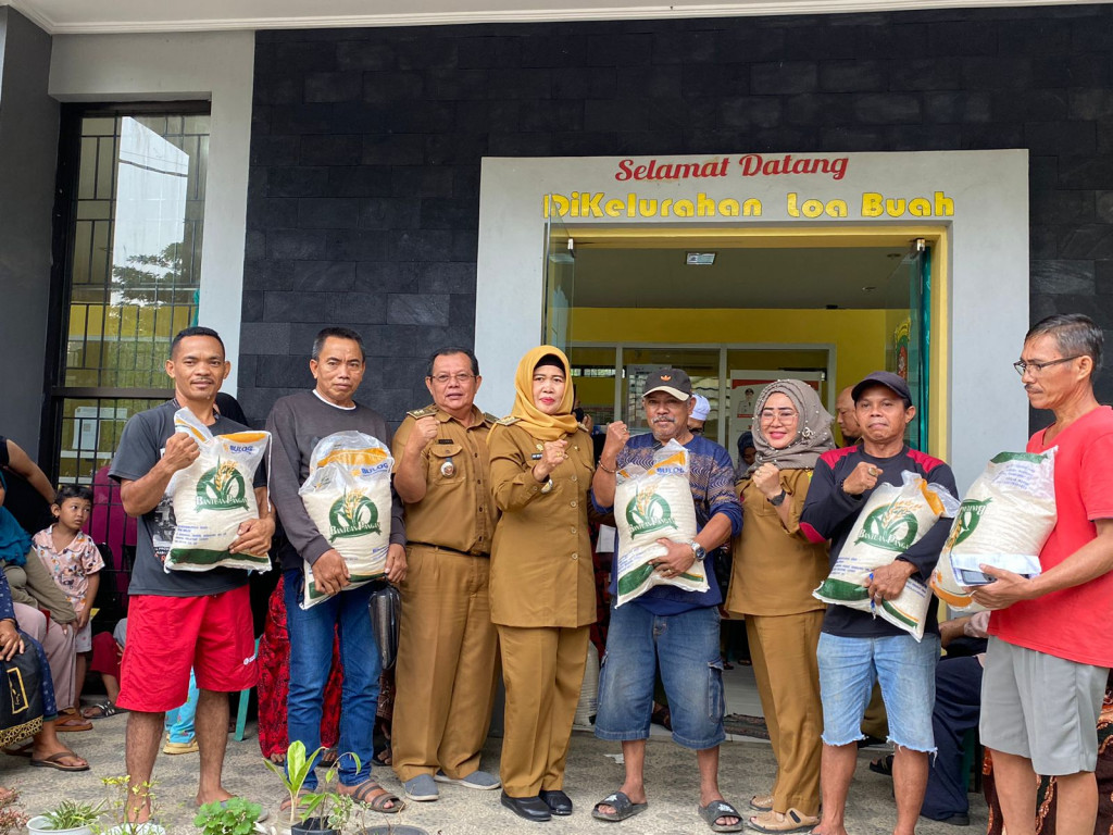 Pembagian Beras Penerima Bantuan Pangan (PBP) Pemerintah Kota Samarinda