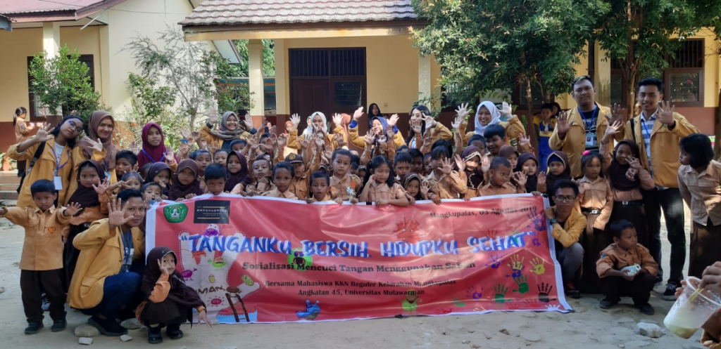 Sosialisasi Cuci Tangan Pake Sabun Di SDN 009 Samarinda Seberang