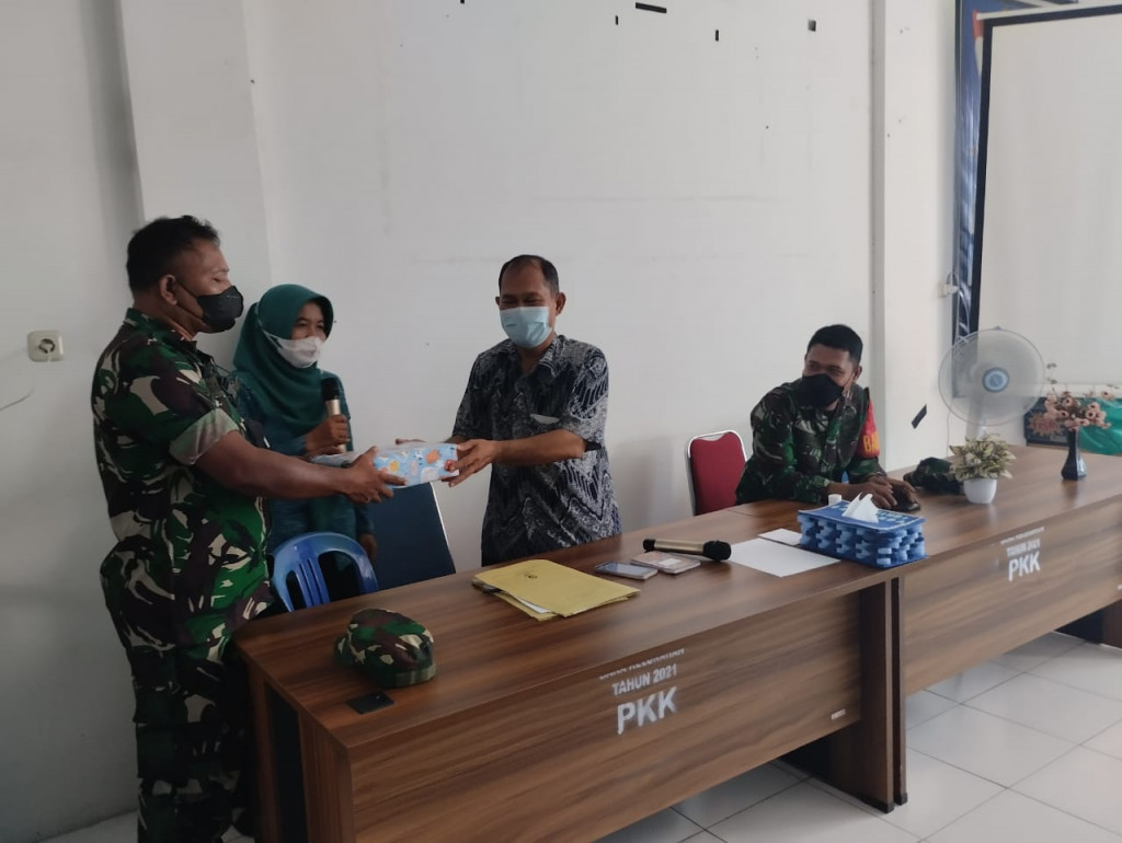 Kegiatan Rutin PKK Kelurahan Mangkupalas dan Pisah Sambut Babinsa Mangkupalas