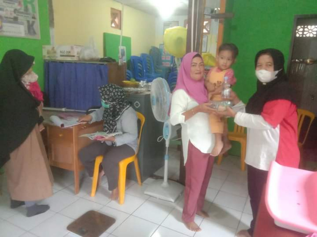 Monitoring Pelaksanaan Kegiatan Posyandu Cumi-Cumi dan Posyandu Cakalang