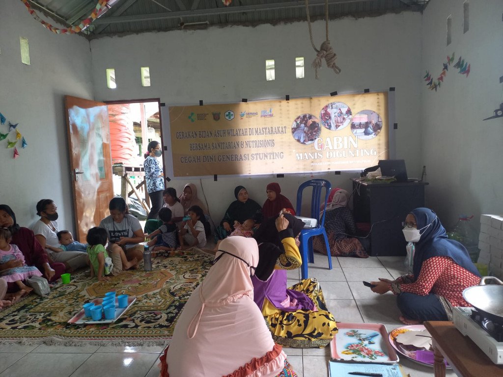 Gerakan Bidan Asuh Wilayah di Masyarakat Bersama Sanitarian dan Nutrisionis Cegah Dini Stunting dari Puskesmas Mangkupalas