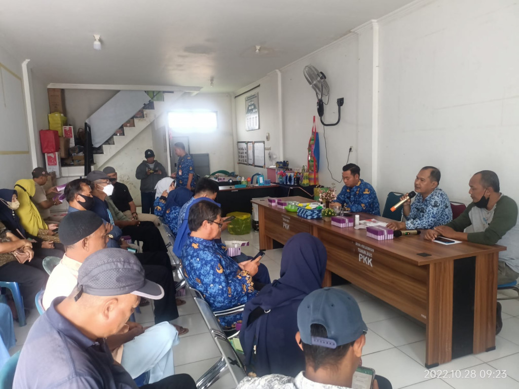 Kegiatan Monitoring dan Evaluasi dari Tim Koordinasi Kecamatan Samarinda Seberang atas Kegiatan Program Pembangunan dan Pemberdayaan Masyarakat Di Kelurajhan Mangkupalas