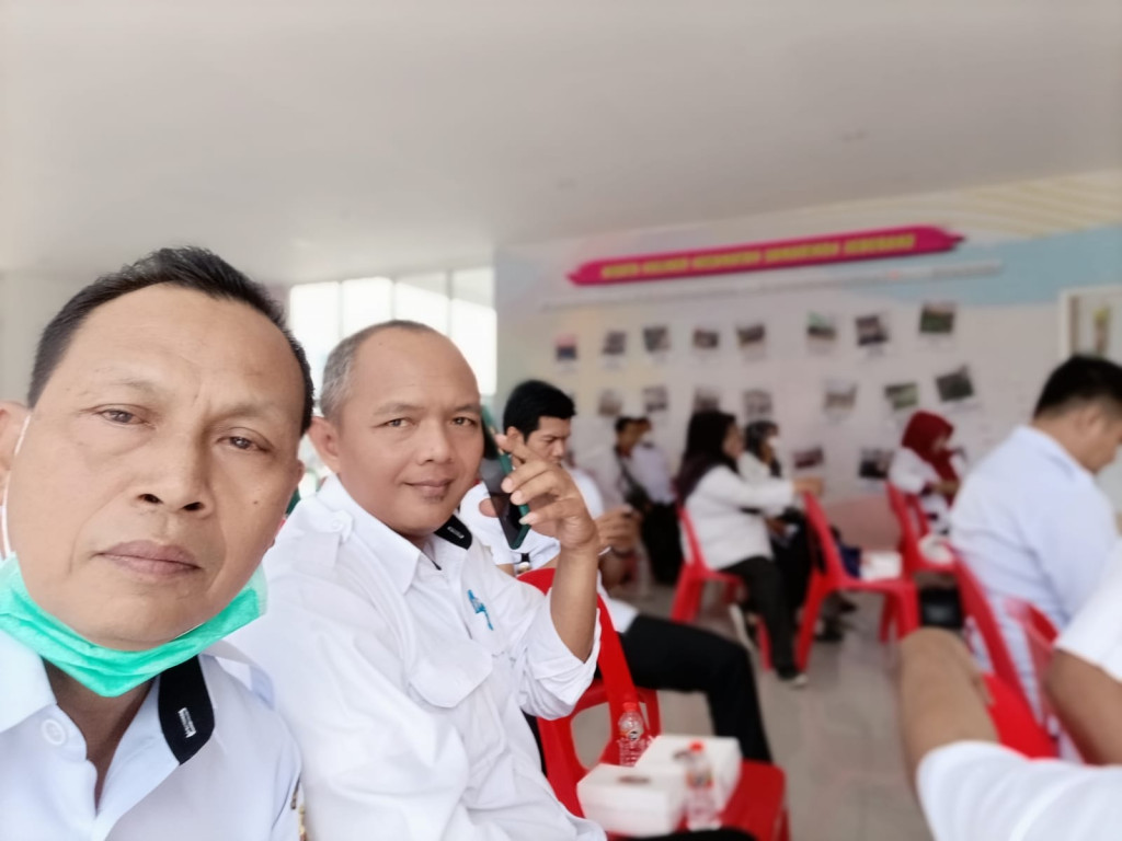Sekertaris Lurah Mangkupalas beserta Kasi Kesra PM, Kasi Ekobang LH, Bendahara Pengeluaran Pembantu, Bendahara Probebaya Menghadiri Rapat Evaluasi Anggaran Tahun 2022 dan Persiapan Kegiatan Tahun 2023