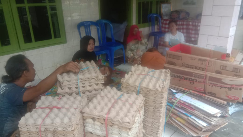 Giat Penimbangan, di Bank Sampah Gurami RT 06 Sabtu ,24 Desember 2022
