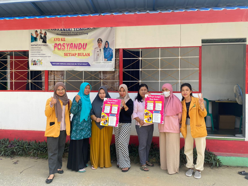 Kegiatan Pelayanan Pemeriksaan Bayi dan balita di Posyandu Tongkol
