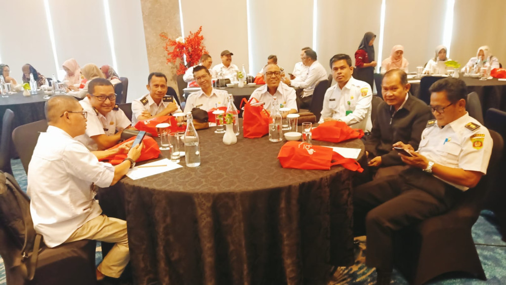 Rapat Pengendalian Program dan Sosialisasi Sistem Informasi Peringatan Dini Kependudukan